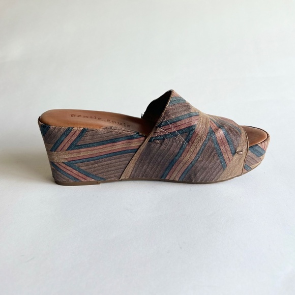 Gentle Souls Forella MulticolorStracked Upper Genuine Leather Lining Wedges - Picture 3 of 16